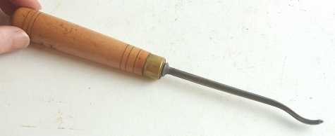 Addis 1/8" front bent gouge