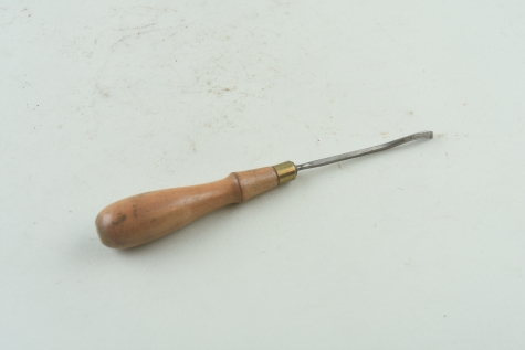 60º v-tool with boxwood handle