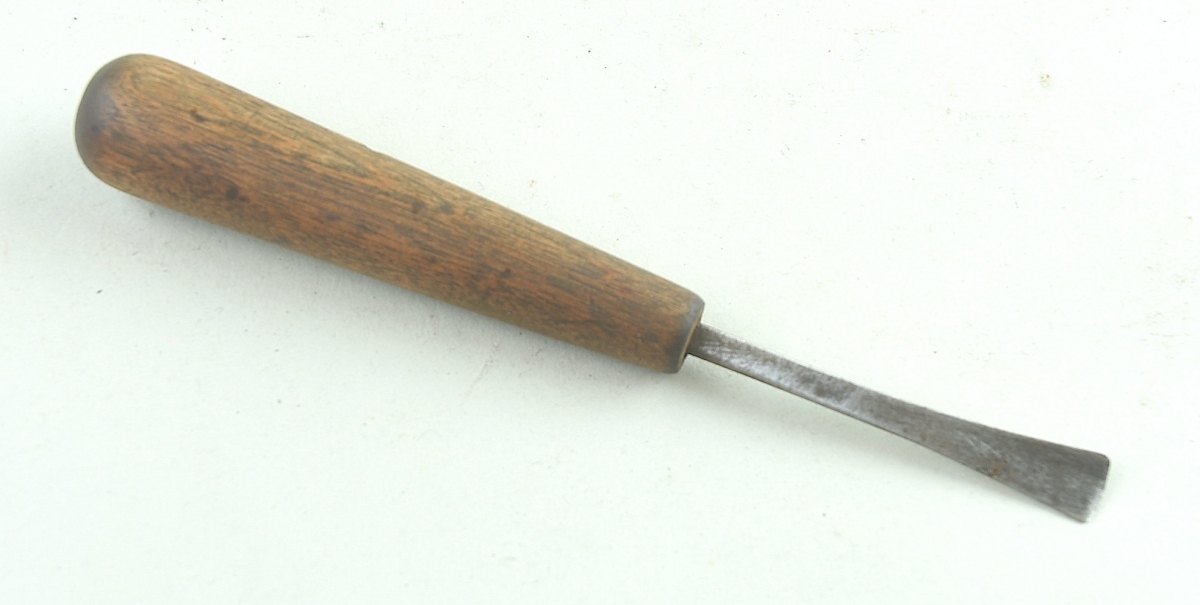 7/16" No. 3 sweep gouge