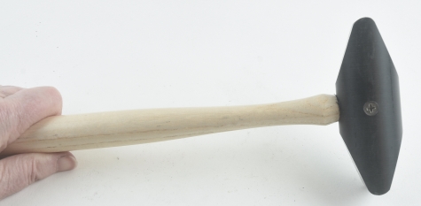 Double-tapered nylon jewelers hammer