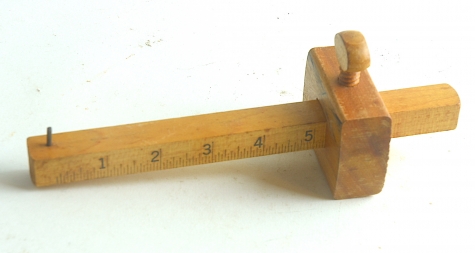 Wood marking gage