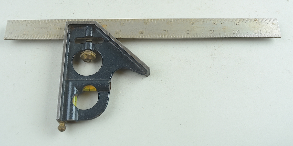 Stanley No. 22 rule with square head