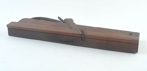 Side chamfer plane